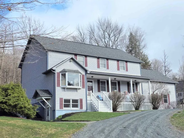 $610,000 | 229 Meadowood Lane, Unit 6, Waterford, VT 05819