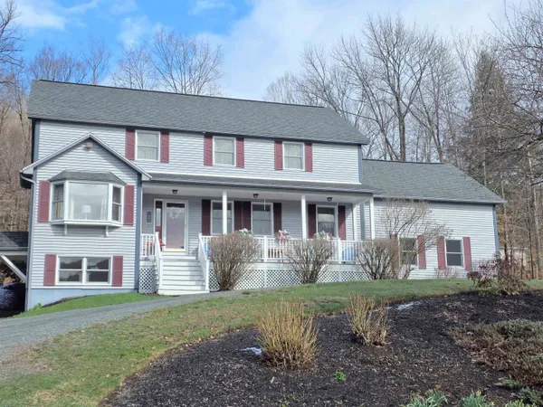 $610,000 | 229 Meadowood Lane, Unit 6, Waterford, VT 05819