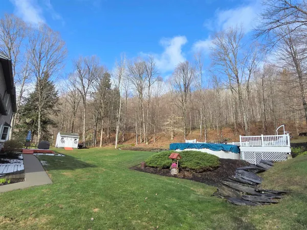 $610,000 | 229 Meadowood Lane, Unit 6, Waterford, VT 05819
