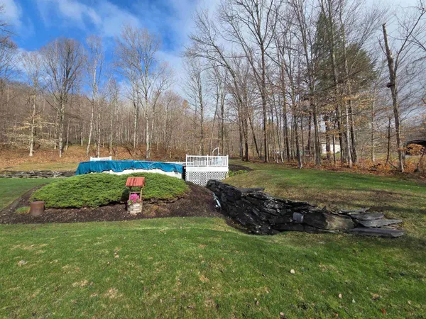 $610,000 | 229 Meadowood Lane, Unit 6, Waterford, VT 05819