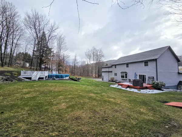 $610,000 | 229 Meadowood Lane, Unit 6, Waterford, VT 05819