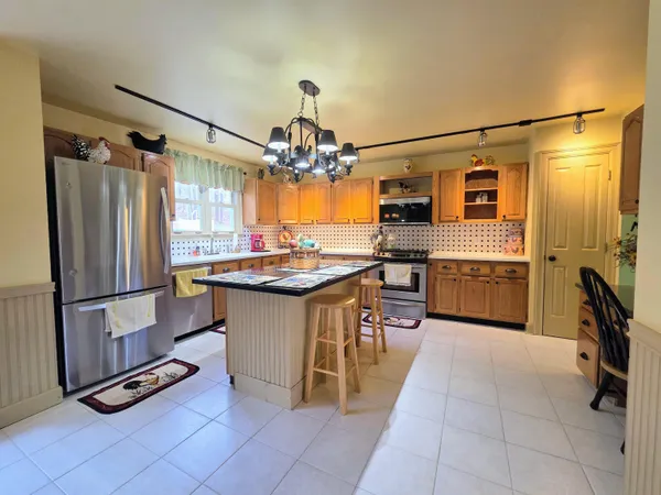 $610,000 | 229 Meadowood Lane, Unit 6, Waterford, VT 05819
