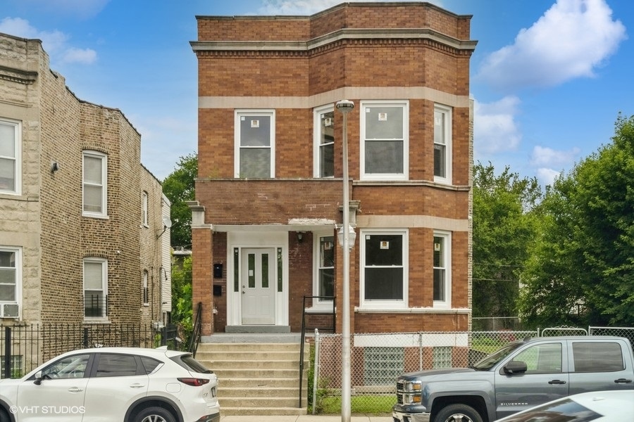 6137 South Racine Avenue Chicago, IL 60636 - Photo 1 of 17 Gallery Image 1