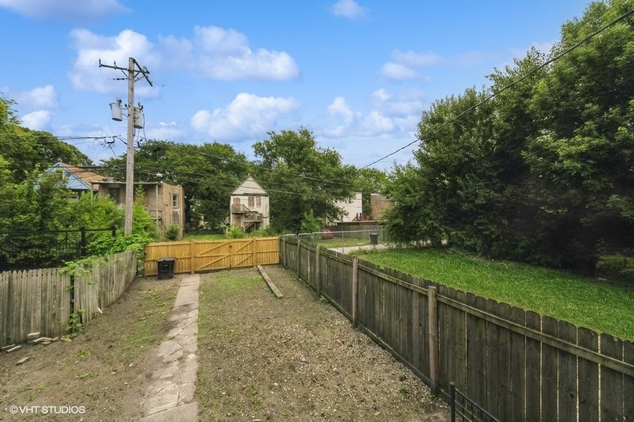 6137 South Racine Avenue Chicago, IL 60636 - Photo 16 of 17 Gallery Image 16