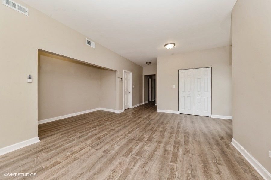 6137 South Racine Avenue Chicago, IL 60636 - Photo 5 of 17 Gallery Image 5