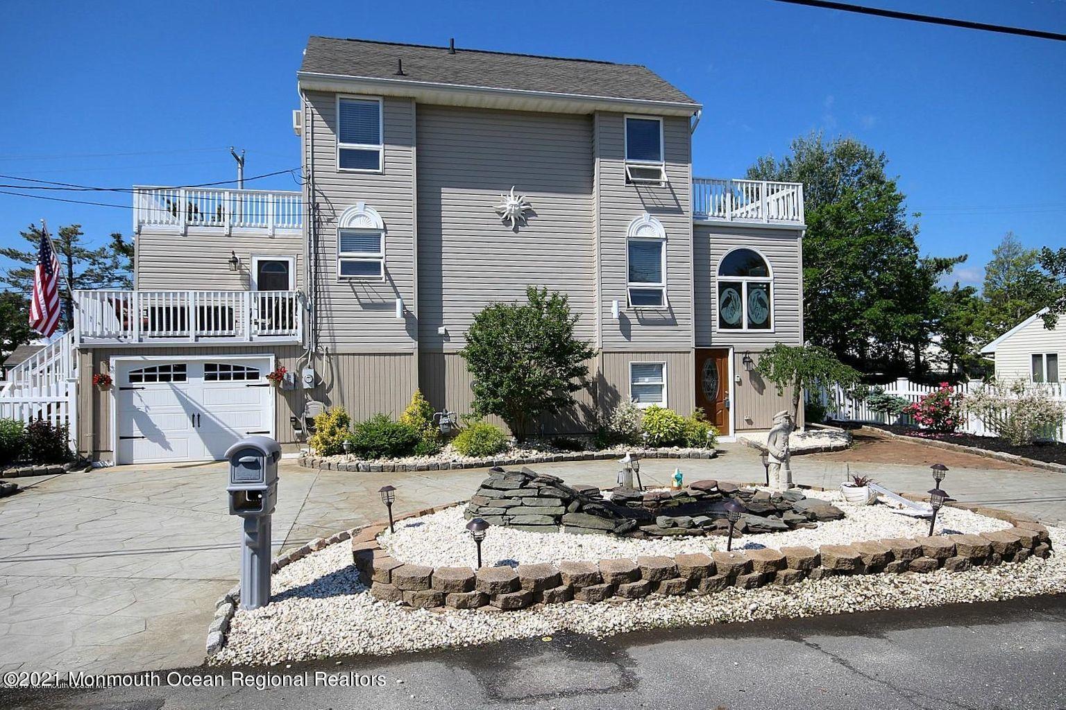 136 Marine Road Waretown, NJ 08758 - Photo 1 of 36 20160607172937895685000000-o