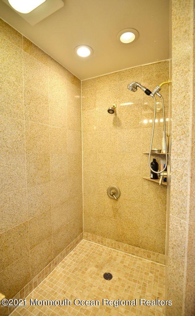 136 Marine Road Waretown, NJ 08758 - Photo 18 of 36 20170425164324114990000000-o