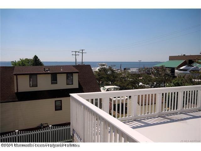 136 Marine Road Waretown, NJ 08758 - Photo 3 of 36 20180724143834095810000000-o