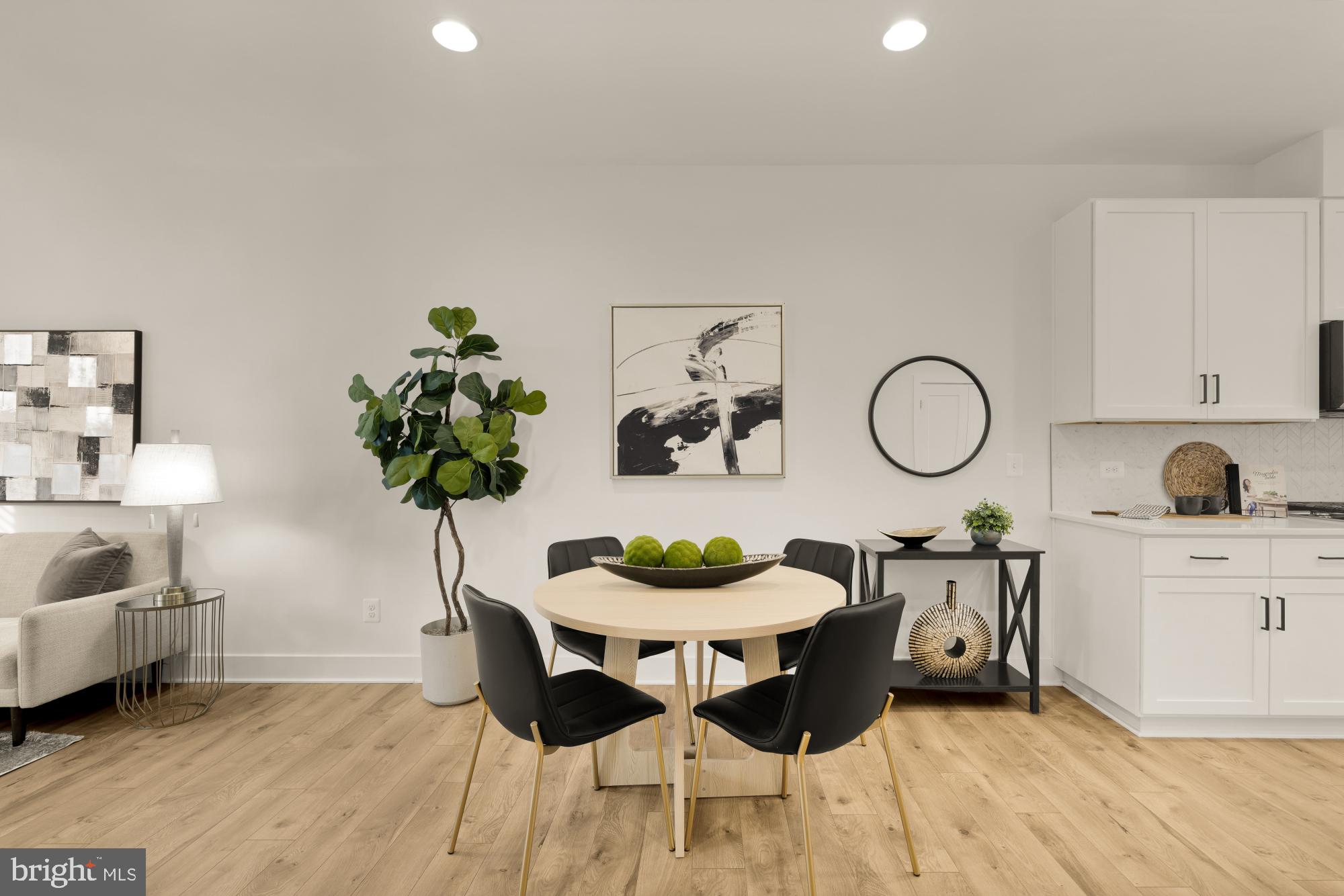 11246 Faraday Park Drive Reston, VA 20190 - Photo 12 of 48 Designated Dining Area