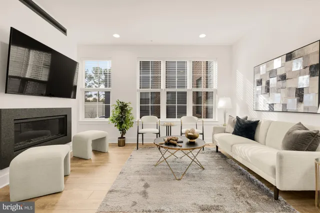 $880,000 | 11246 Faraday Park Drive, Reston, VA 20190