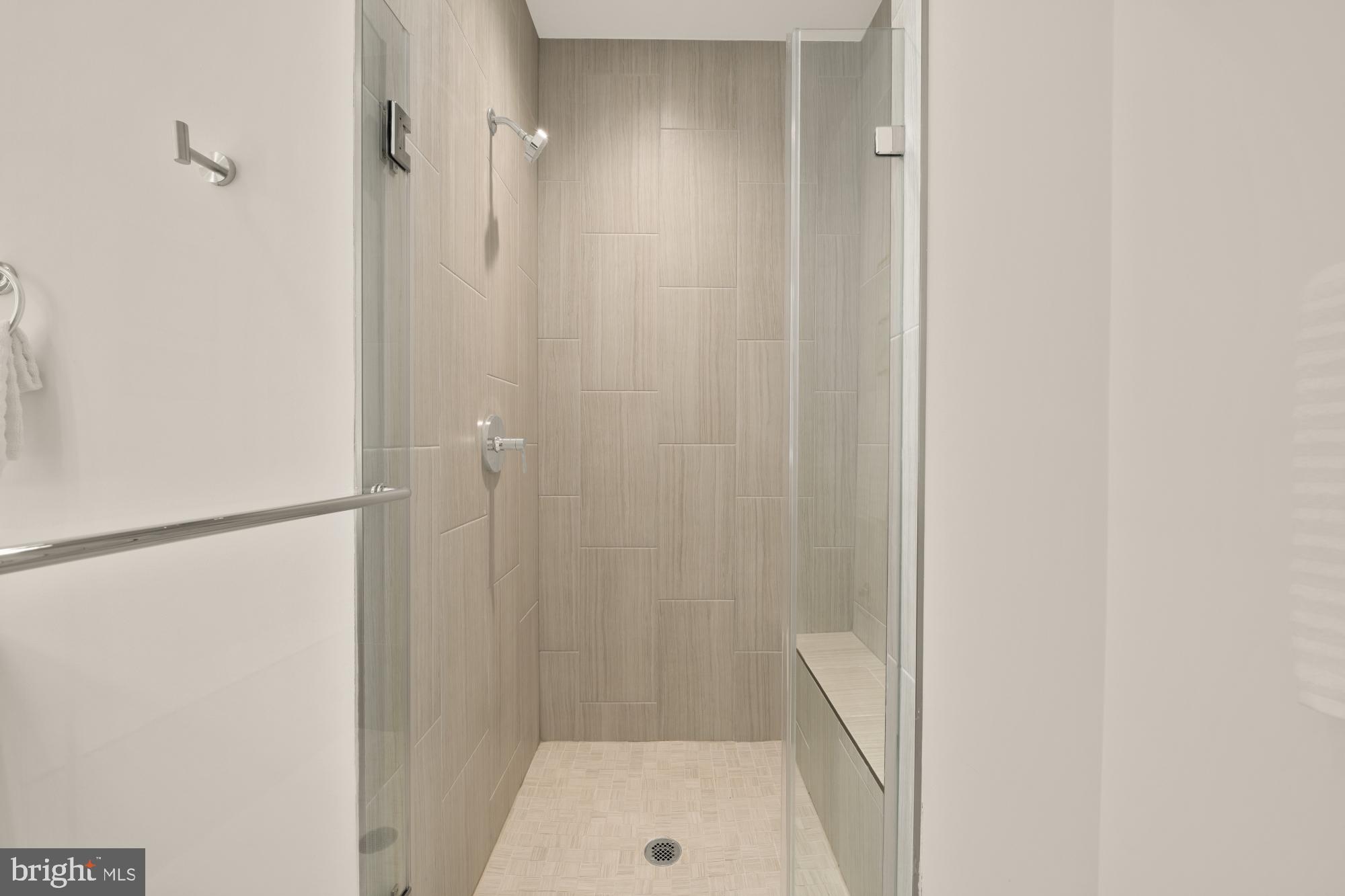 11246 Faraday Park Drive Reston, VA 20190 - Photo 25 of 48 Generous Shower