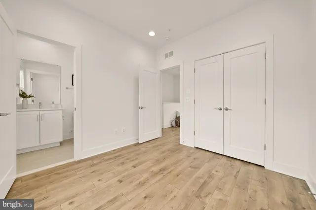 $880,000 | 11246 Faraday Park Drive, Reston, VA 20190