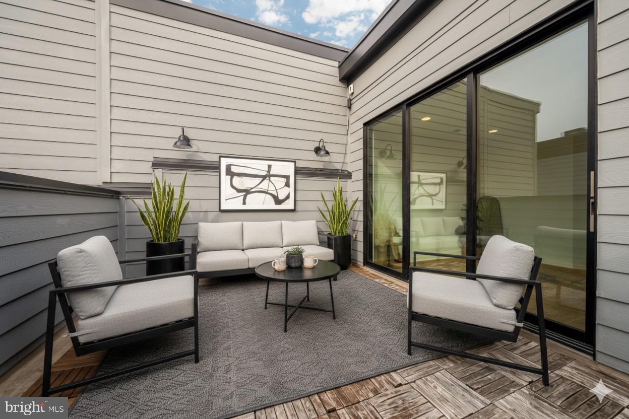 11246 Faraday Park Drive Reston, VA 20190 - Photo 36 of 48 Private Outdoor Oasis *Virtually Staged*