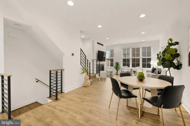 $880,000 | 11246 Faraday Park Drive, Reston, VA 20190