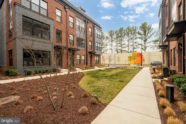 $880,000 | 11246 Faraday Park Drive, Reston, VA 20190