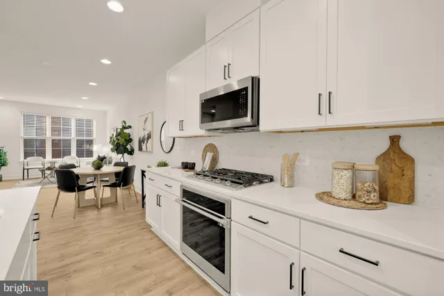 $880,000 | 11246 Faraday Park Drive, Reston, VA 20190