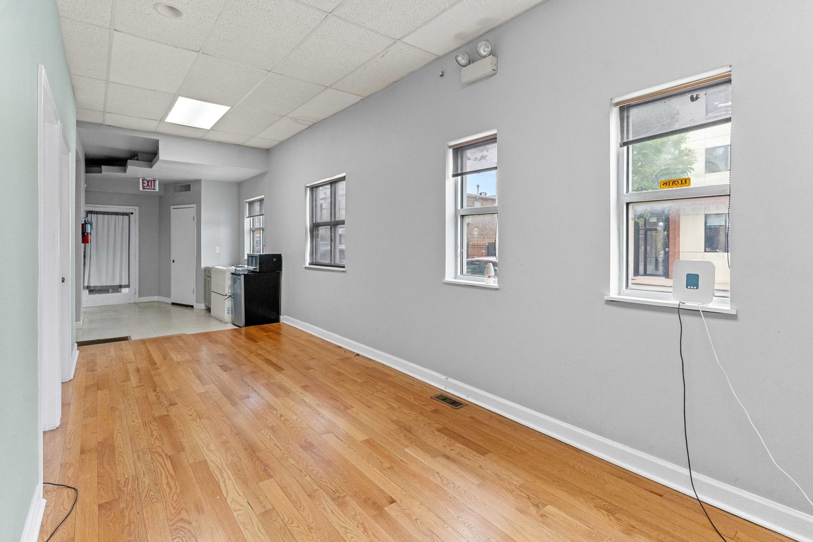 735 West 35th Street Chicago, IL 60609 - Photo 12 of 31