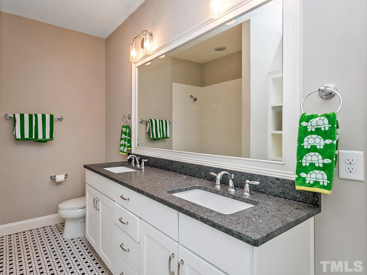 5009 Wainscott Way Raleigh, NC 27612 - Photo 15 of 25 Gallery Image 15