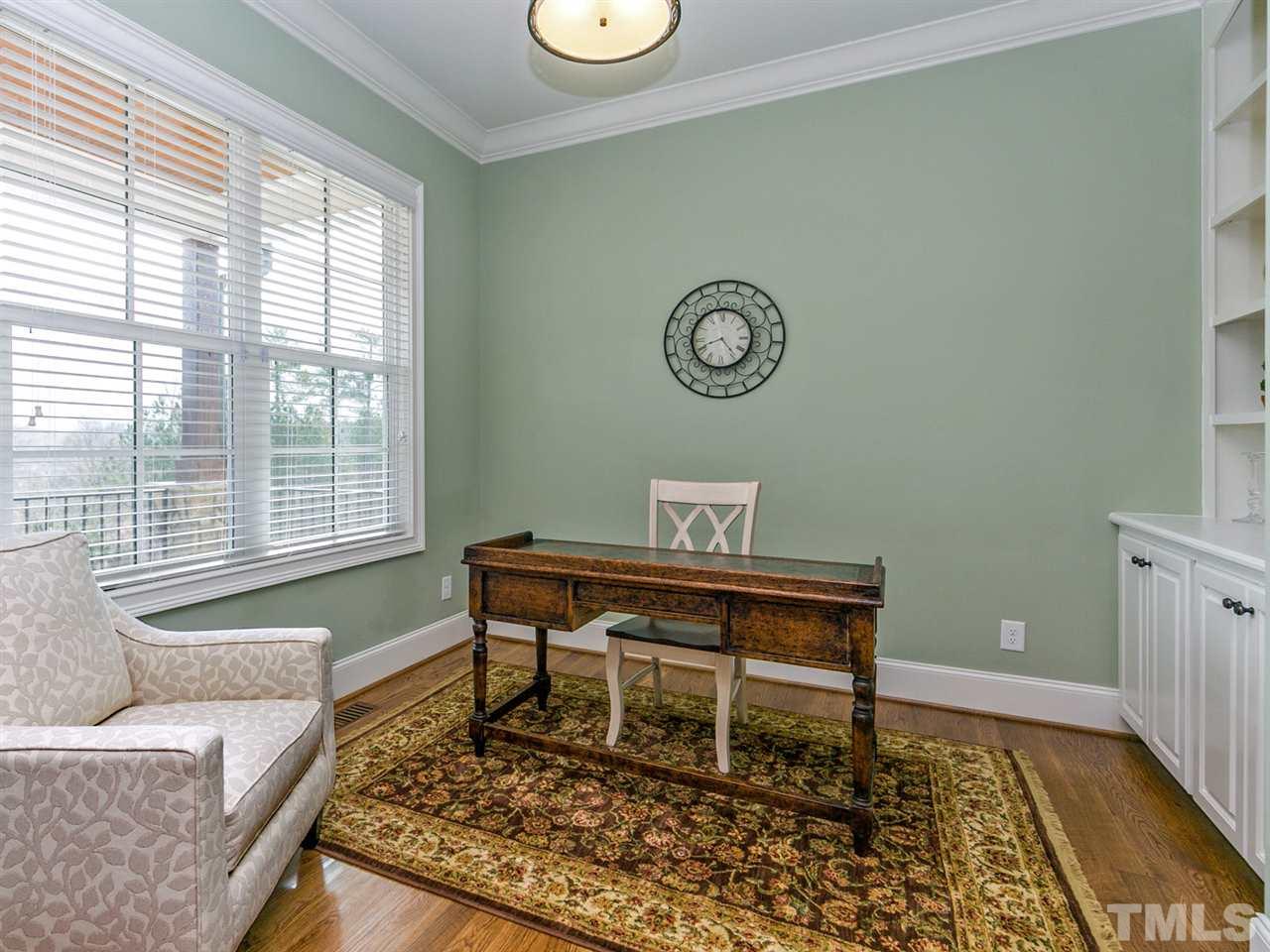 5009 Wainscott Way Raleigh, NC 27612 - Photo 16 of 25 Gallery Image 16