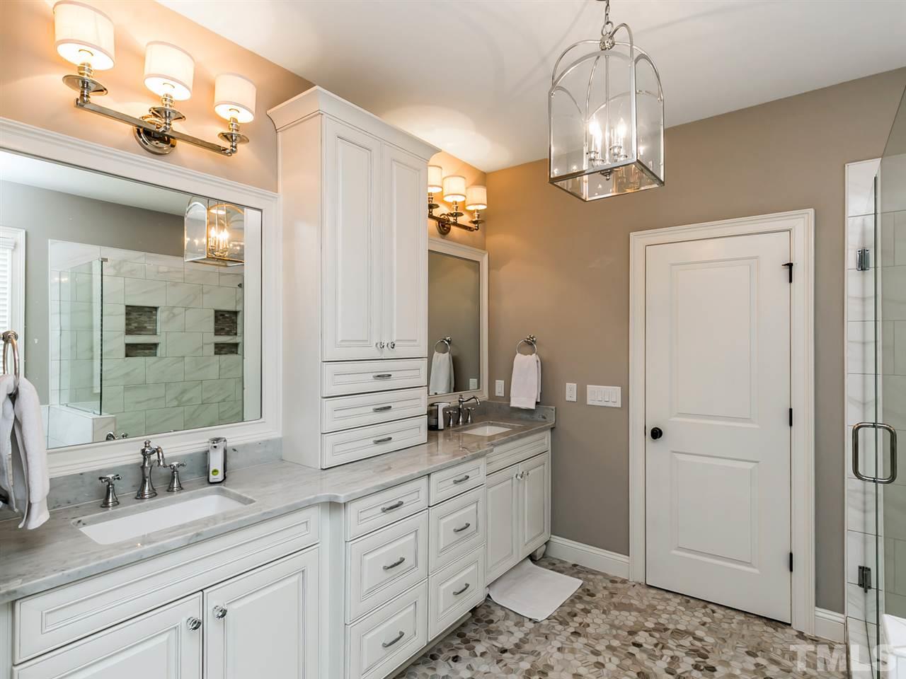 5009 Wainscott Way Raleigh, NC 27612 - Photo 21 of 25 Gallery Image 21