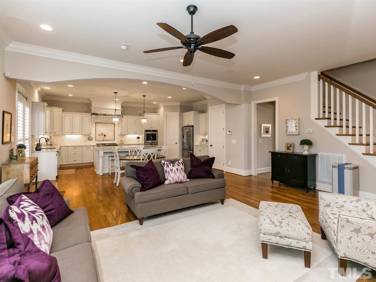 5009 Wainscott Way Raleigh, NC 27612 - Photo 4 of 25 Gallery Image 4