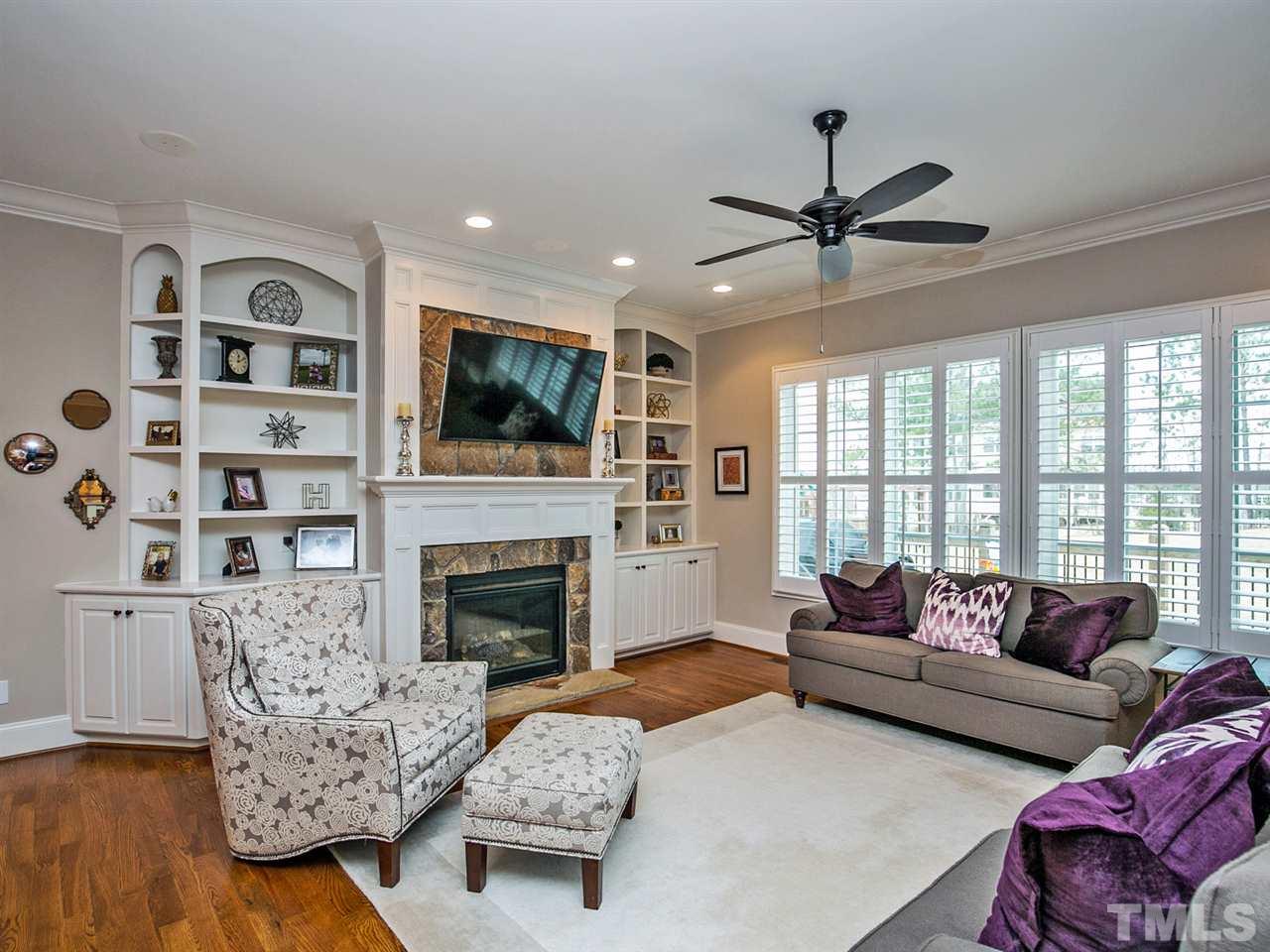 5009 Wainscott Way Raleigh, NC 27612 - Photo 5 of 25 Gallery Image 5