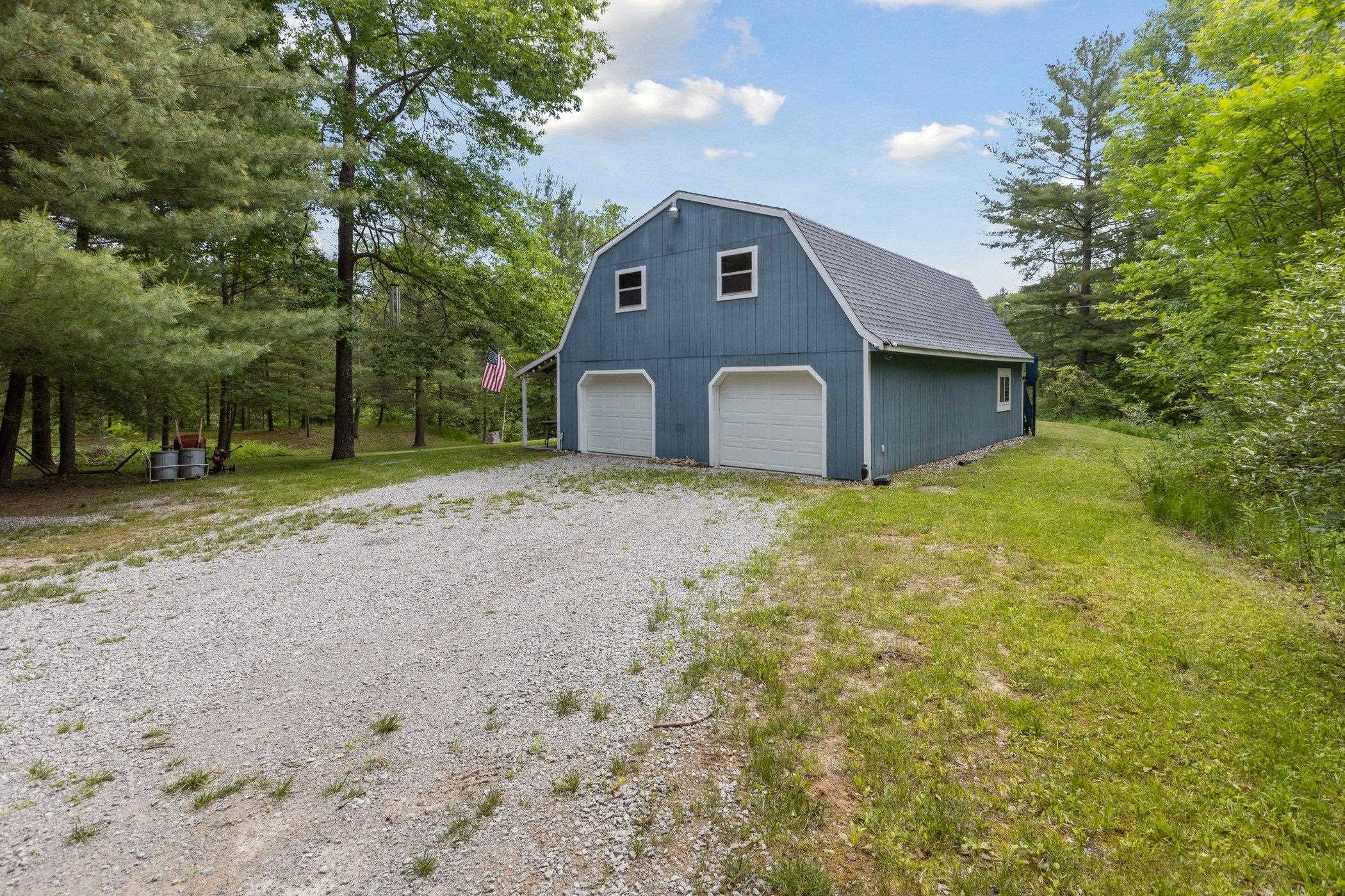 5256 Riverside Drive Gladwin, MI 48624 - Photo 2 of 48 50145462-840e17fc-05ff-497d-9194-28997ceab94f.JPG