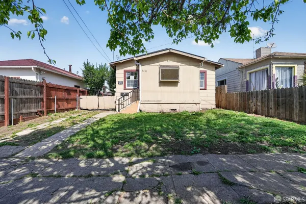 $374,900 | 2675 74th Avenue, Oakland, CA 94605