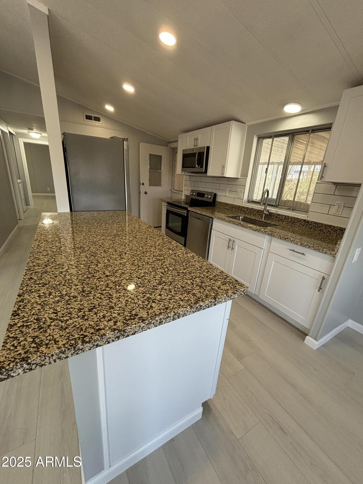 3104 East Broadway Road, Unit 348 Mesa, AZ 85204 - Photo 6 of 19 Photo Apr 21 2025, 10 54 12 AM