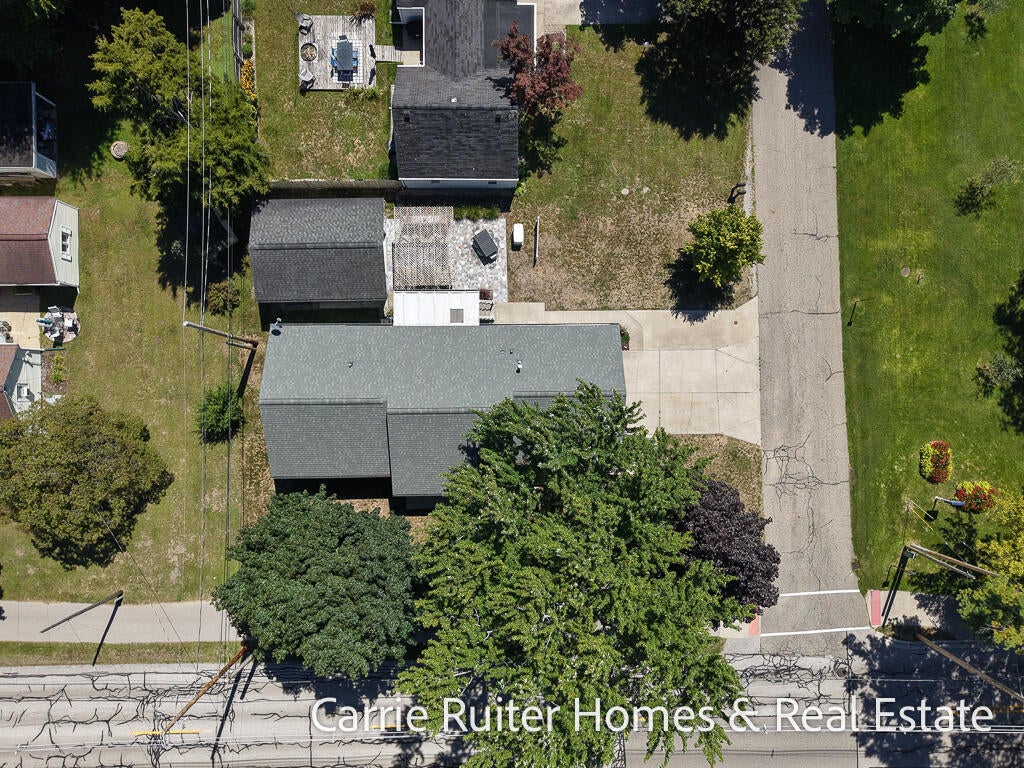 17232 West Spring Lake Road Spring Lake, MI 49456 - Photo 38 of 42 Gallery Image 38