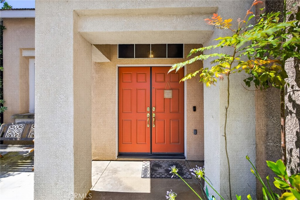 807 Lomond Drive Riverside, CA 92508 - Photo 4 of 47 Double door entry makes moving in easier!