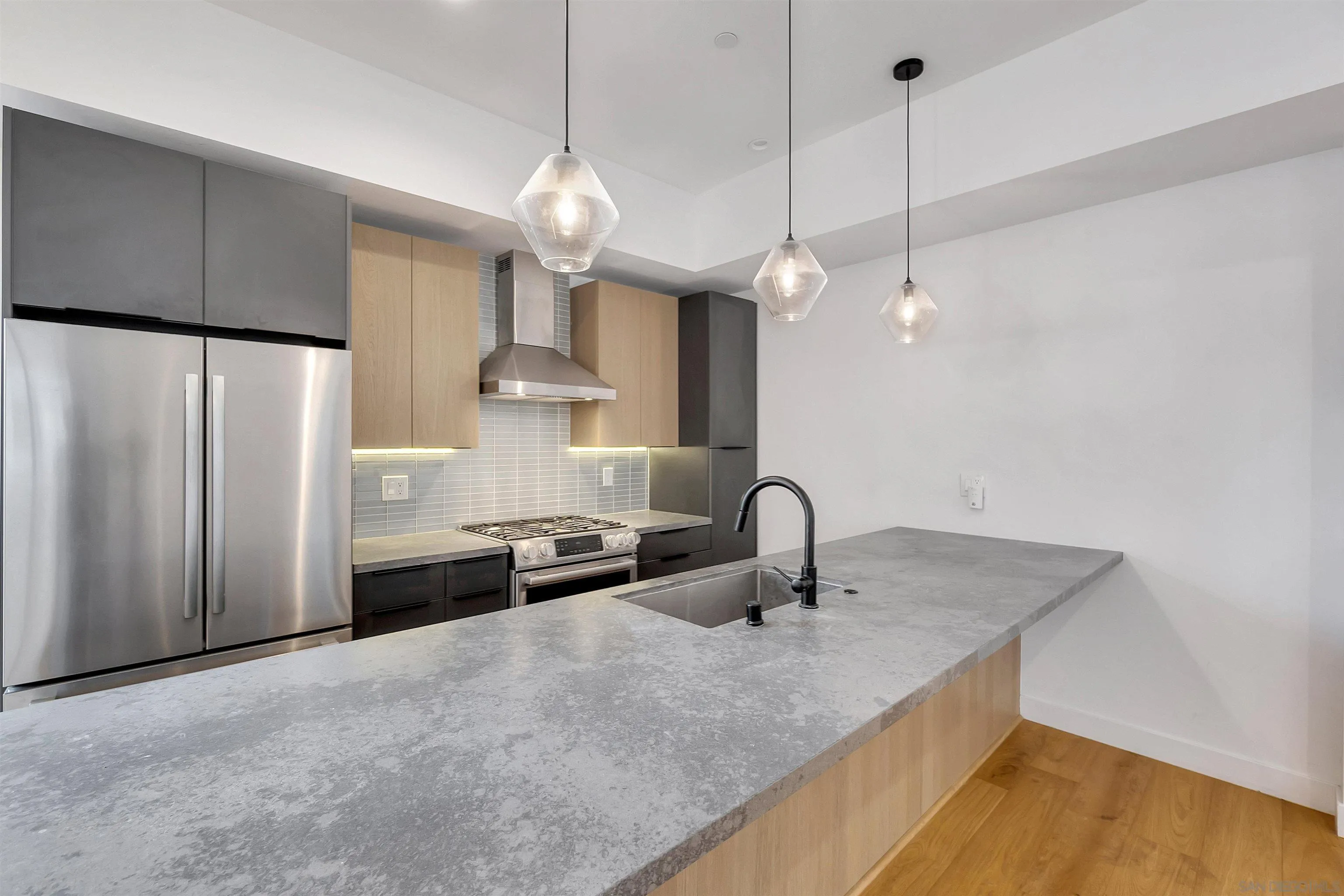 6113 Monterey Road Los Angeles, CA 90042 - Photo 3 of 24 Gallery Image 3