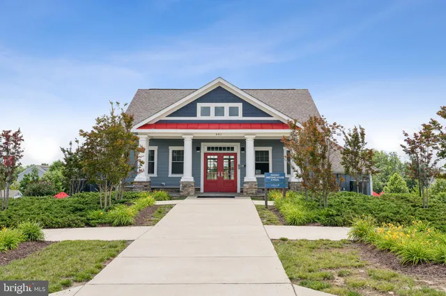 a view of a house with a big yard
