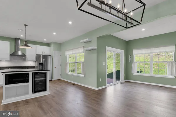 $2,895 | 8227 Moffat Run, Chesapeake Beach, MD 20732