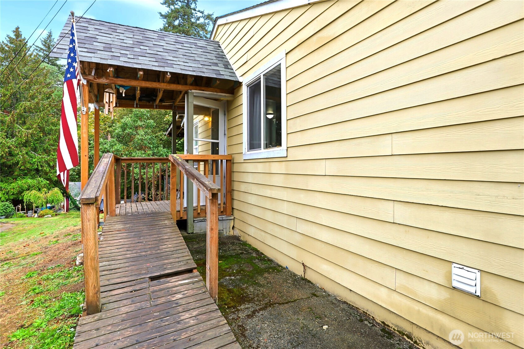 2861 Clare Avenue Bremerton, WA 98310 - Photo 2 of 39 a view of outdoor space and deck