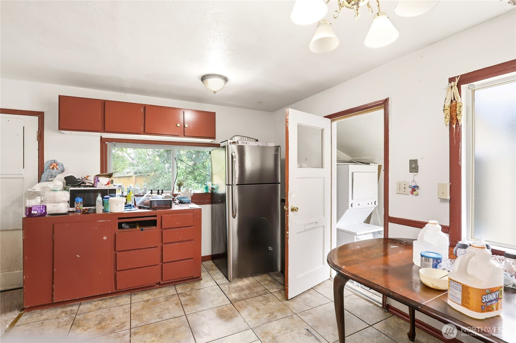 2861 Clare Avenue Bremerton, WA 98310 - Photo 26 of 39 a kitchen with stainless steel appliances granite countertop a refrigerator and a sink