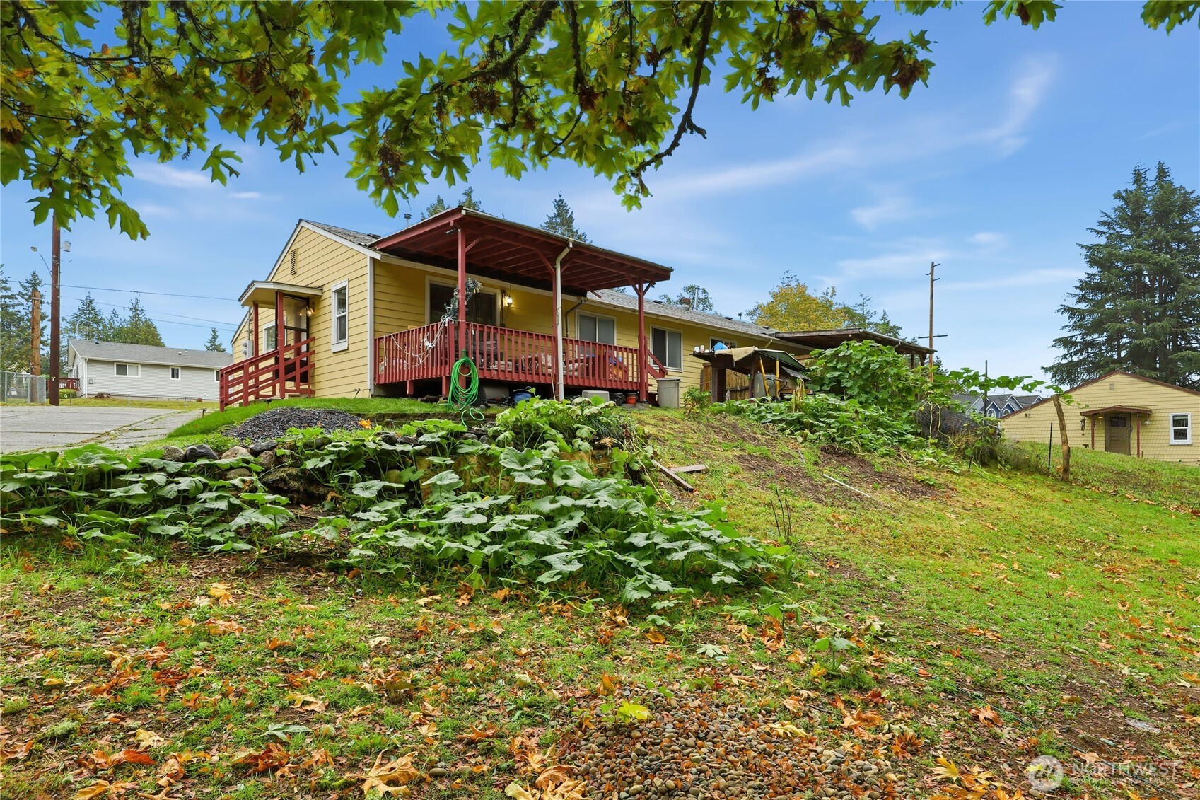 2861 Clare Avenue Bremerton, WA 98310 - Photo 34 of 39 a front view of a house with a yard