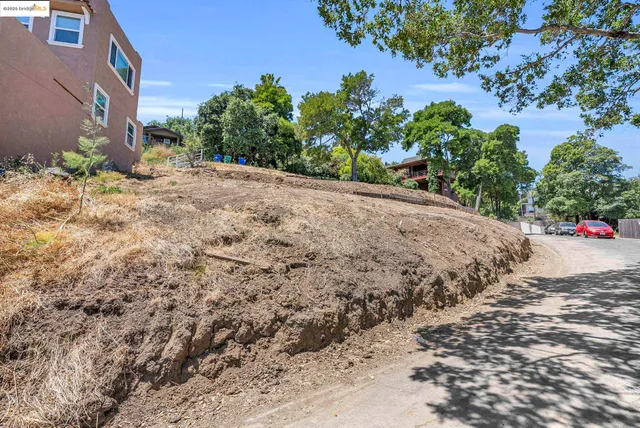 a view of a building with outdoor space