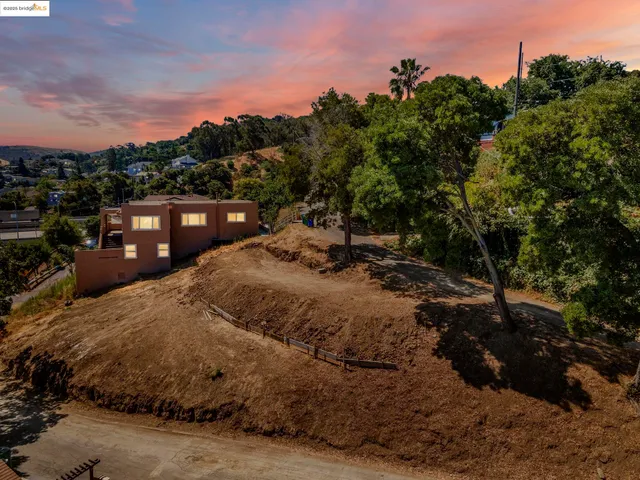 $245,000 | 125 Kendall Avenue, Crockett, CA 94525