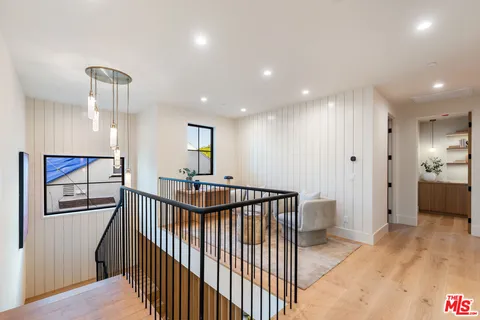$5,375,000 | 11500 Kingsland Street, Los Angeles, CA 90066