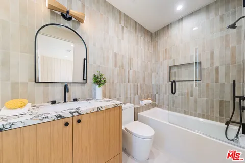 $5,375,000 | 11500 Kingsland Street, Los Angeles, CA 90066