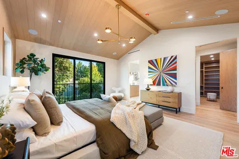 $5,375,000 | 11500 Kingsland Street, Los Angeles, CA 90066