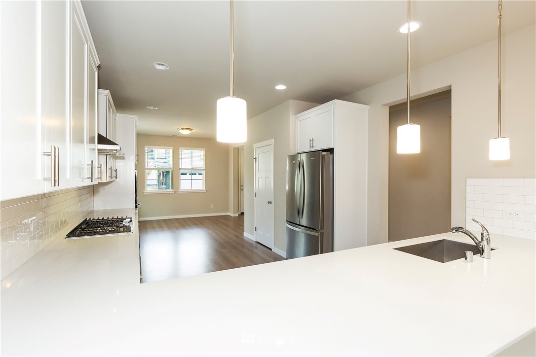 4860 Limerick Drive Southwest Port Orchard, WA 98367 - Photo 10 of 38 Gallery Image 10