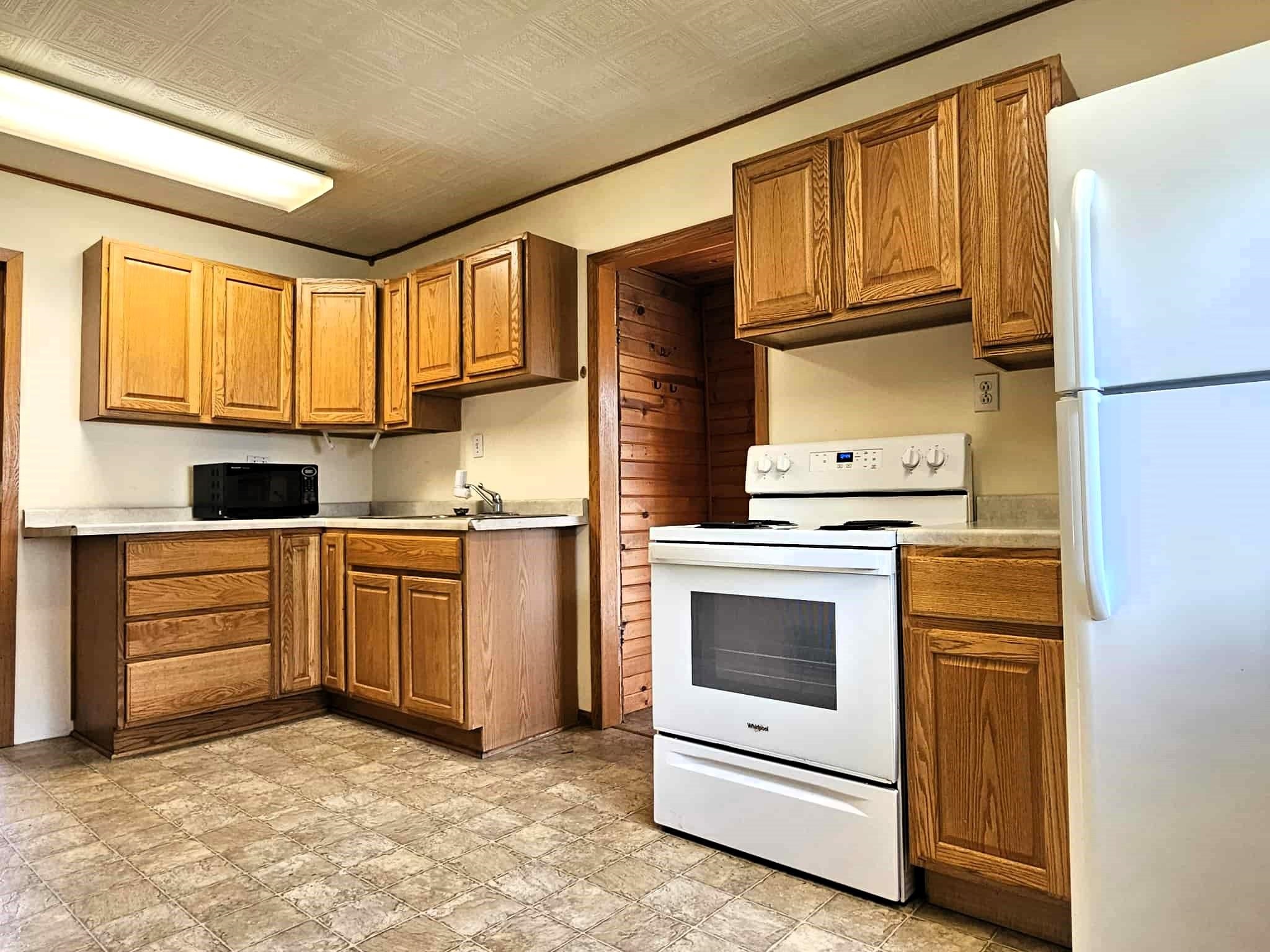 756 North Main Street Viroqua, WI 54665 - Photo 3 of 28