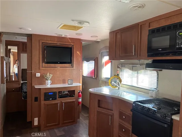 $69,000 | 1295 South Cawston Avenue, Unit 136, Hemet, CA 92545