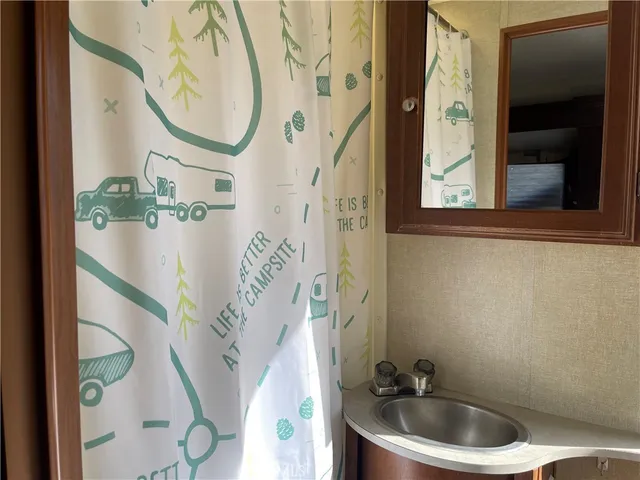 $69,000 | 1295 South Cawston Avenue, Unit 136, Hemet, CA 92545