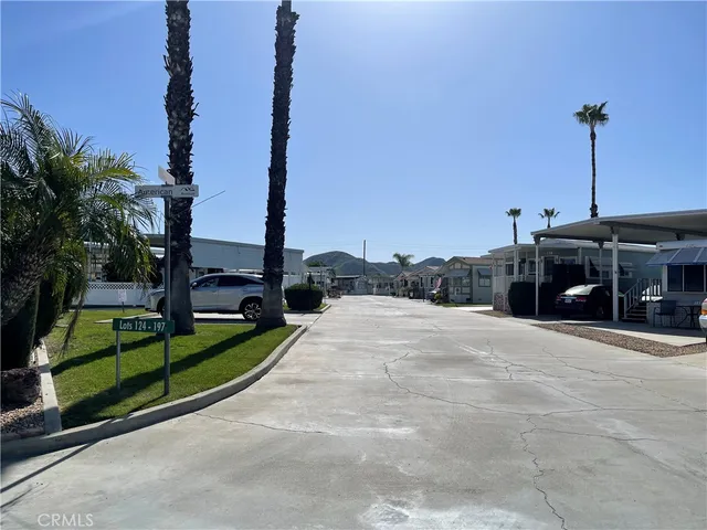 $69,000 | 1295 South Cawston Avenue, Unit 136, Hemet, CA 92545