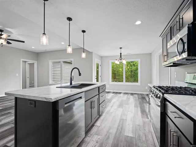 $379,900 | 8578 Virgo Run, Leo, IN 46765