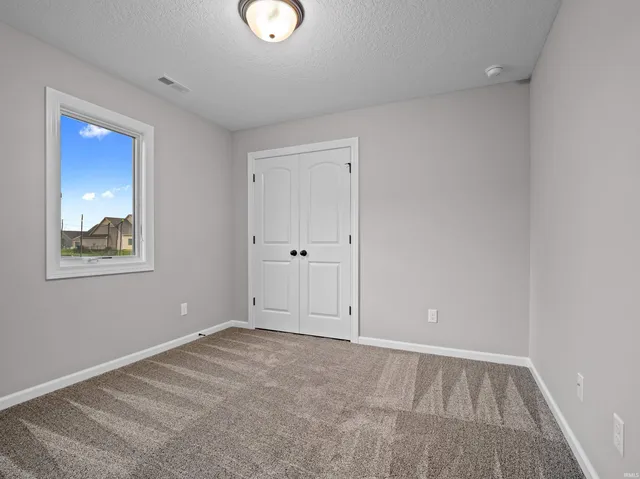 $379,900 | 8578 Virgo Run, Leo, IN 46765