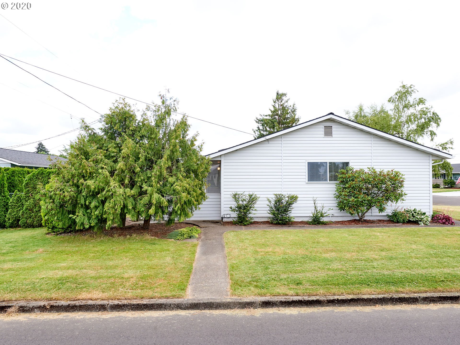 1594 Umpqua Road Woodburn, OR 97071 - Photo 20 of 29 Gallery Image 20